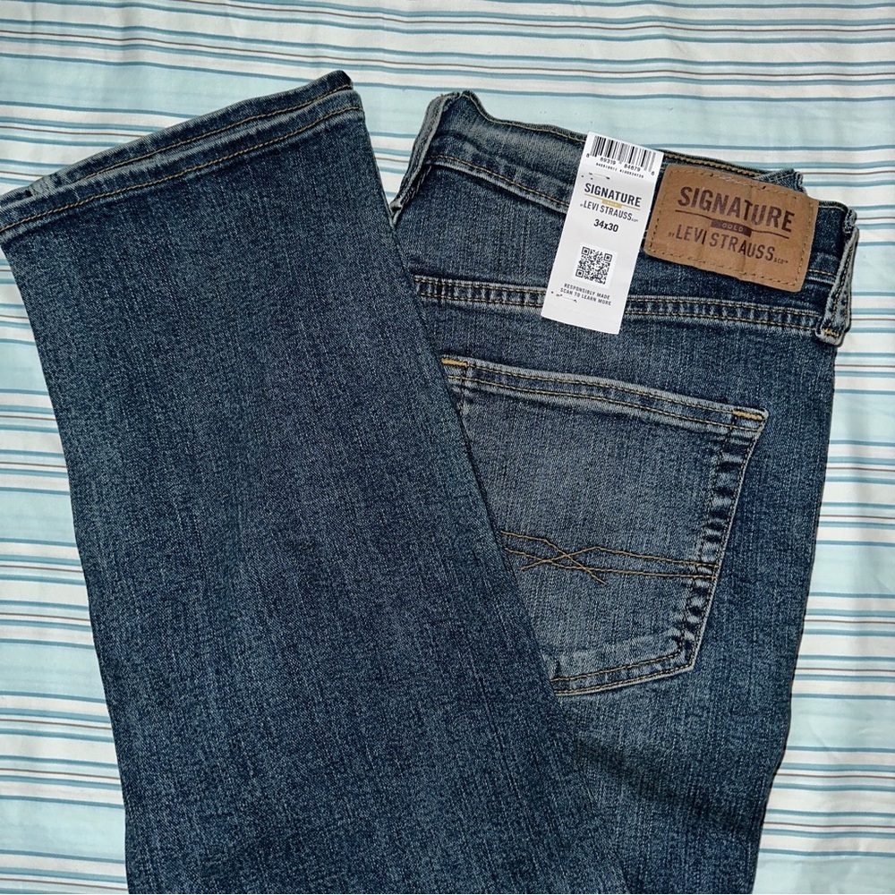 Signature by Levi Strauss & Co. Gold Label 34x30 Men's Athletic Fit Jean NWT
